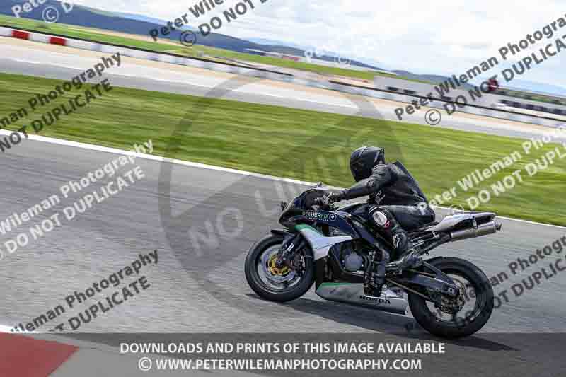 cadwell no limits trackday;cadwell park;cadwell park photographs;cadwell trackday photographs;enduro digital images;event digital images;eventdigitalimages;navarra;no limits trackdays;peter wileman photography;racing digital images;trackday digital images;trackday photos